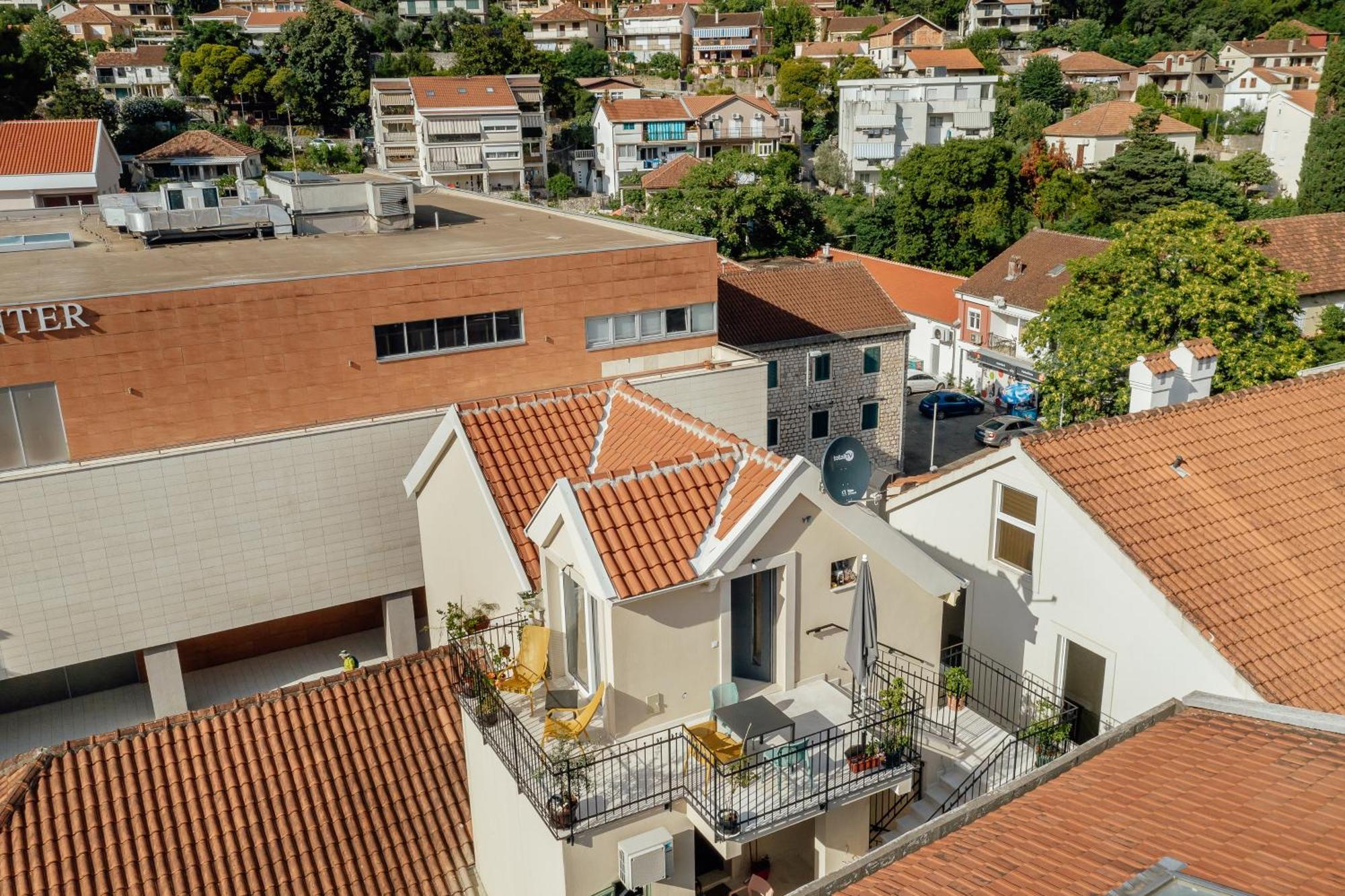 Kotor Central Point ภายนอก รูปภาพ